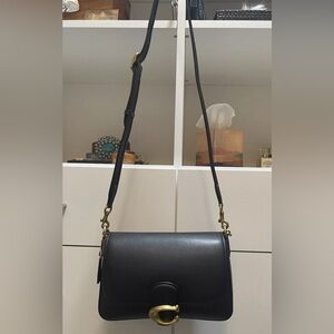 Like new Coach soft tabby shoulder bag black